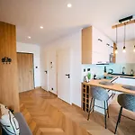 Apartment Luxury W. Views In Old Town Košice