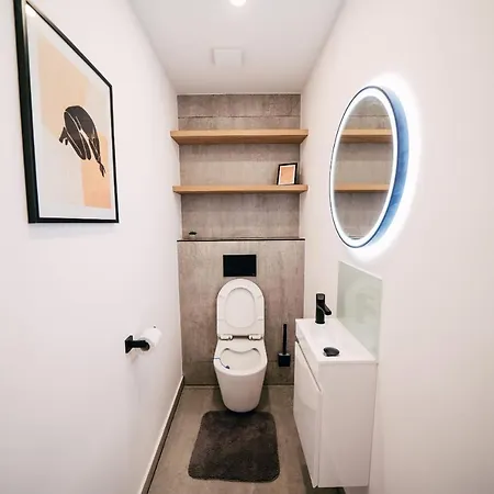 Luxury W. Views In Old Town Apartman